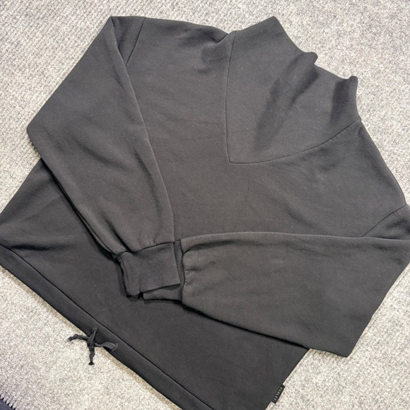 Varley Tops - Varley DoubleSoft Black V-Neck Sweatshirt Drawstring Hem Medium